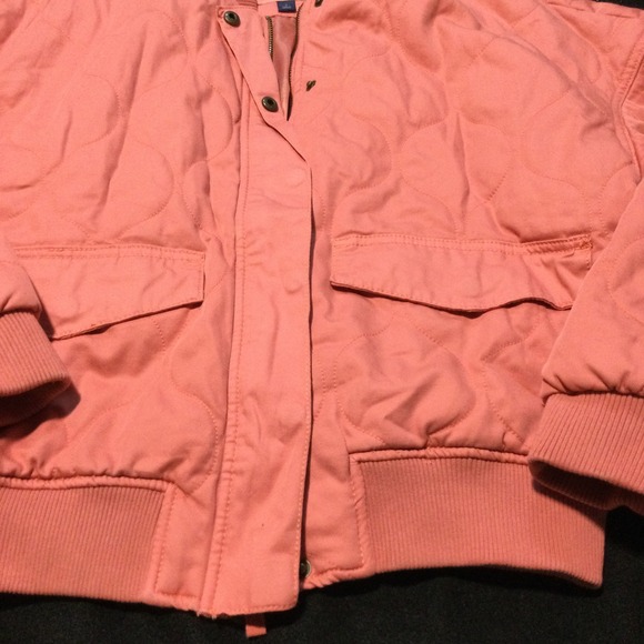Universal Thread Quilted Bomber Jacket Pink Casual Snap Button Pockets Size S - Picture 2 of 8